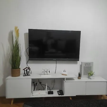 Flat For Rent アパート