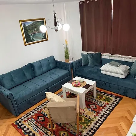 Flat For Rent アパート
